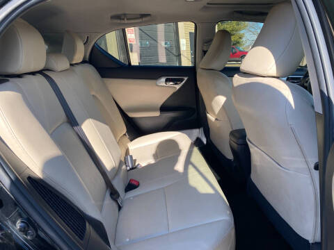 2013 Lexus CT 200h