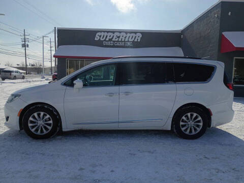 2017 Chrysler Pacifica Touring-L