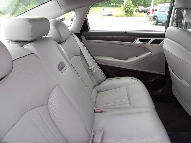 2017 Genesis G80