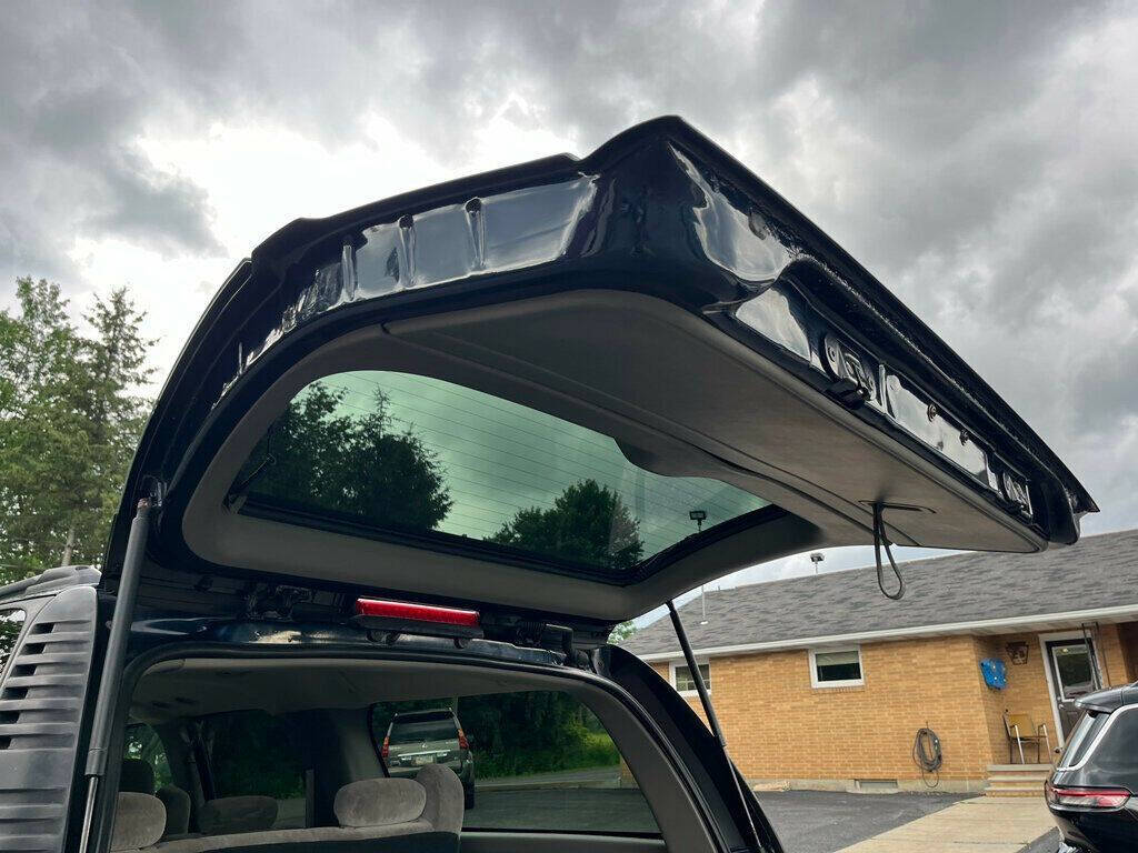 2005 Chevrolet Suburban 42