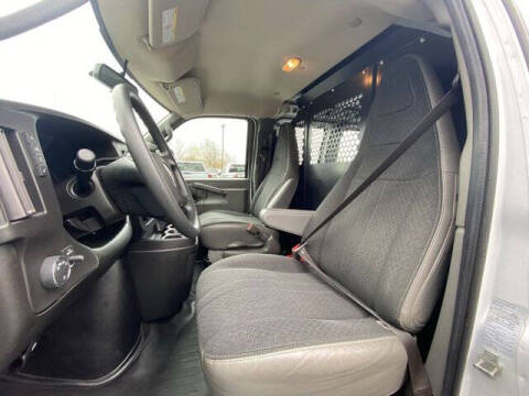 2023 GMC Savana 2500