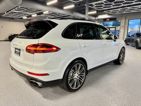 2016 Porsche Cayenne Turbo