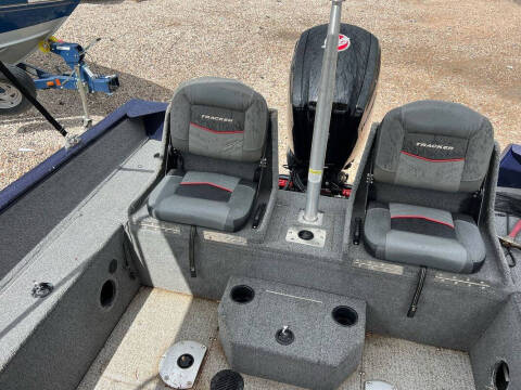 2022 Tracker PRO GLIDE