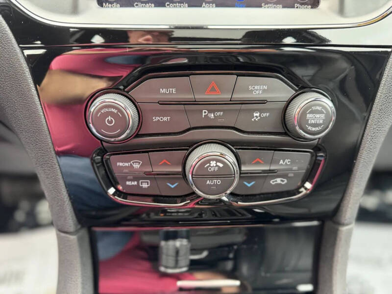 2023 Chrysler 300 S V6