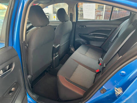 2020 Nissan Versa SR