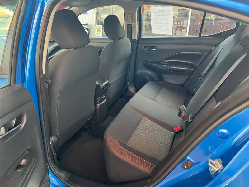 2020 Nissan Versa SR