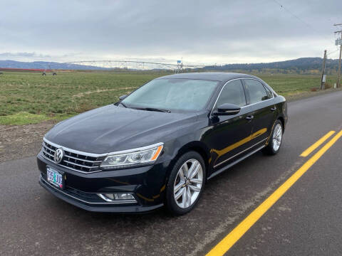 2017 Volkswagen Passat for sale at M AND S CAR SALES LLC in Independence OR