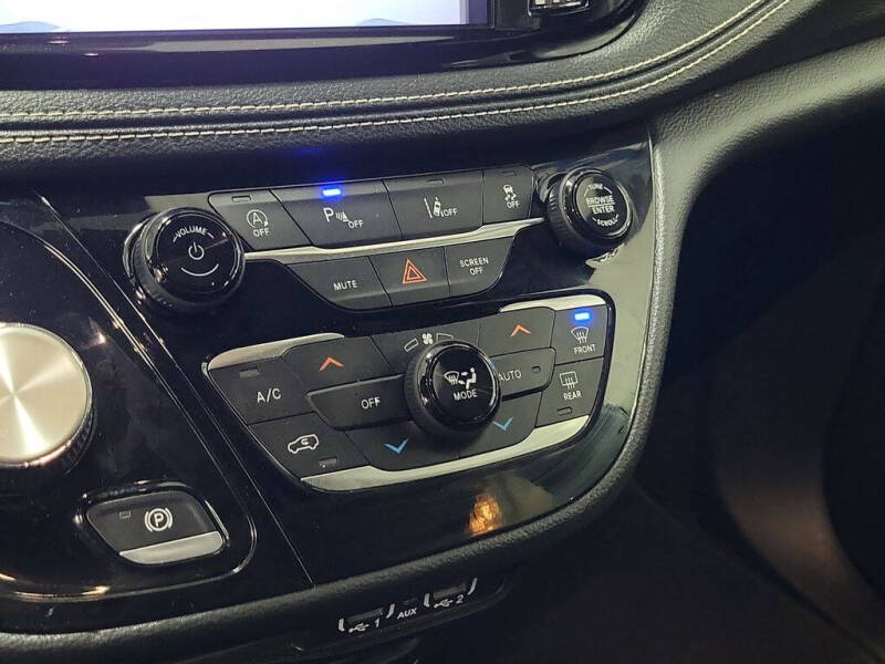 2021 Chrysler Pacifica Touring