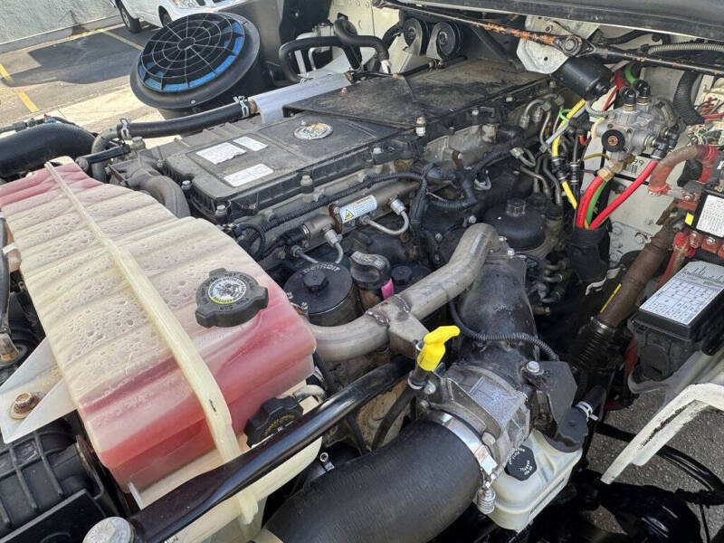 2015 Freightliner M2 112