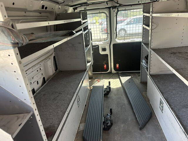 2010 Ford E-Series E-350 SD