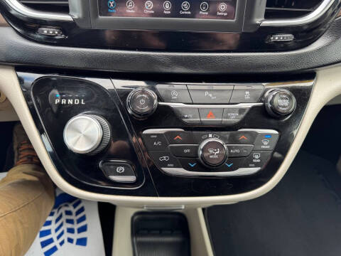 2018 Chrysler Pacifica Touring L