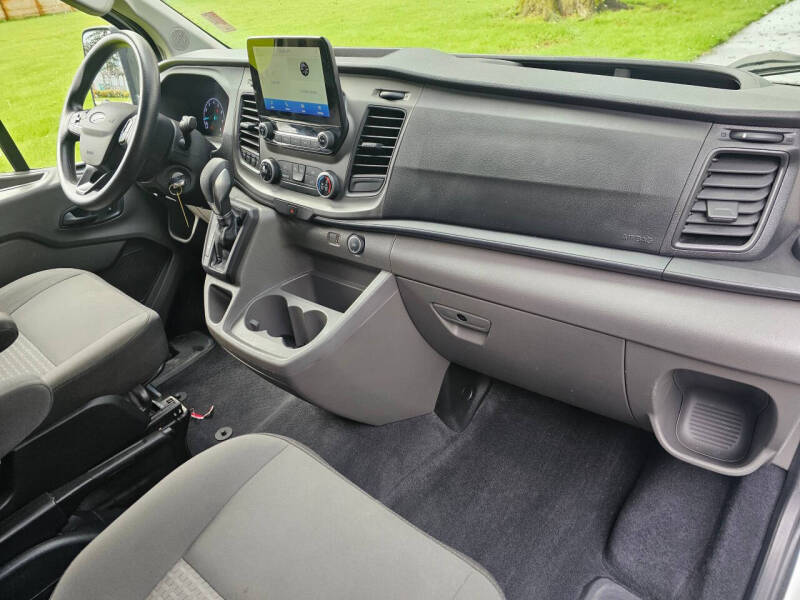 2020 Ford Transit 150 XLT