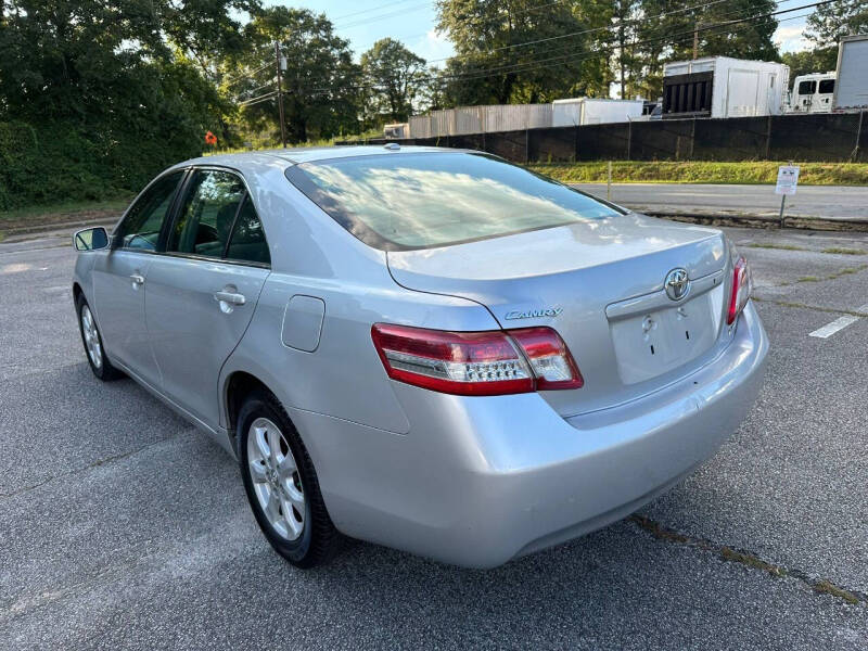 2011 Toyota Camry null photo 11