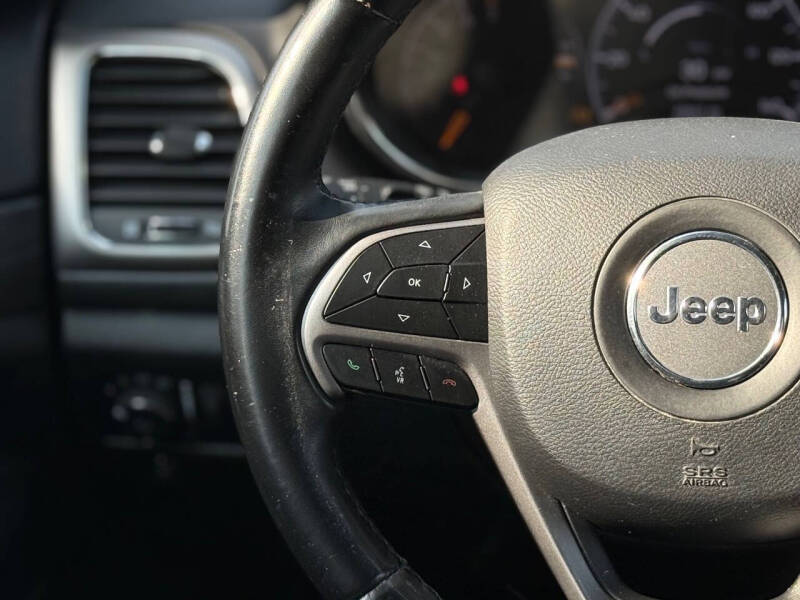 2019 Jeep Grand Cherokee Laredo E