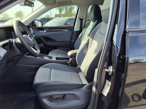 2025 Volkswagen Tiguan SE 4Motion