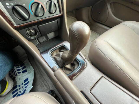 2001 Toyota Camry LE V6