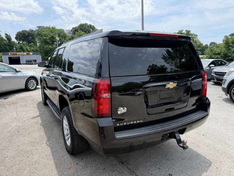 2018 Chevrolet Suburban LT