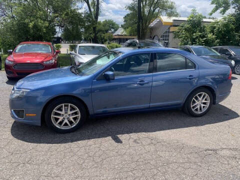 2010 Ford Fusion for sale at Paramount Motors in Taylor MI