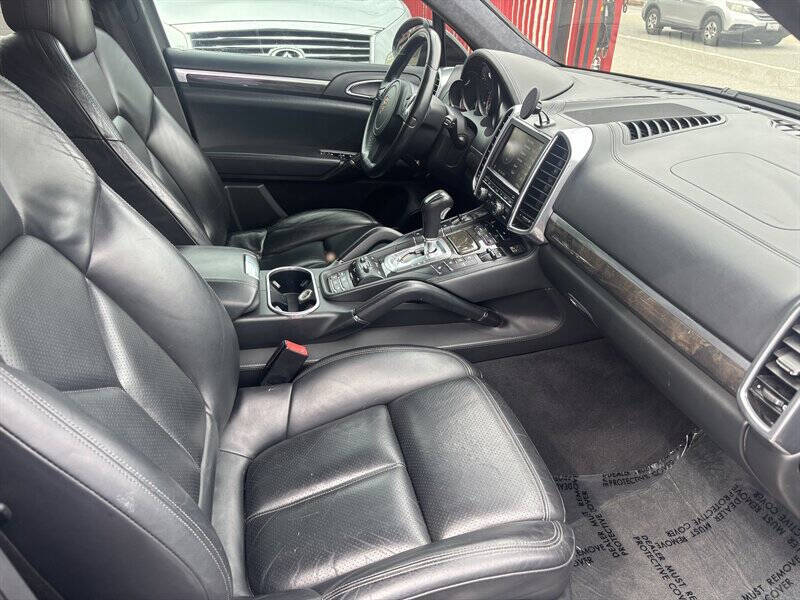 2011 Porsche Cayenne Turbo