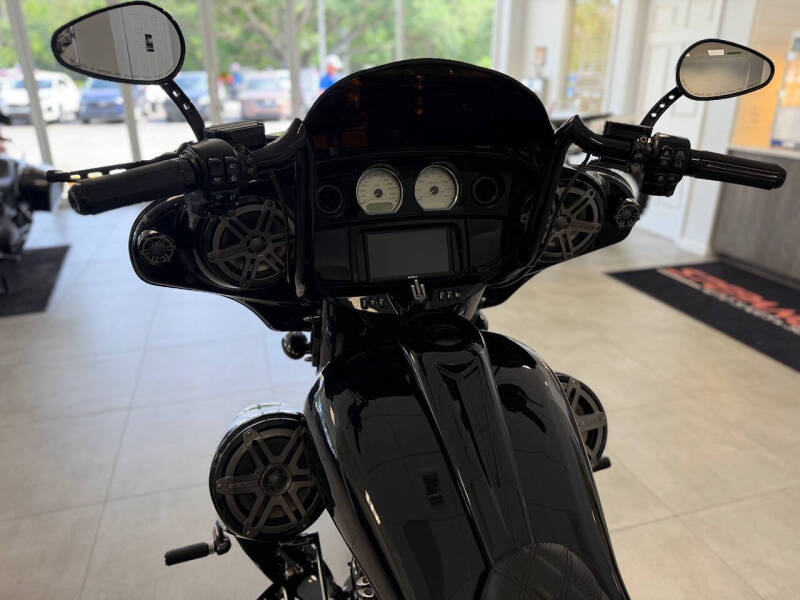 2017 Harley-Davidson Street Glide Special