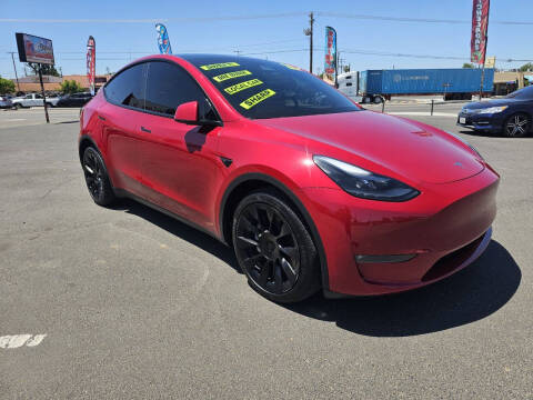 2023 Tesla Model Y Long Range