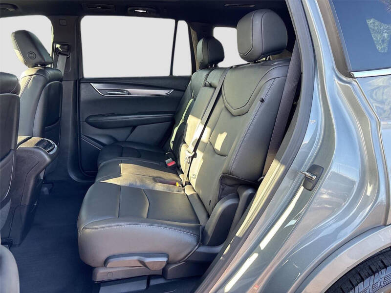 2023 Cadillac XT6 Luxury