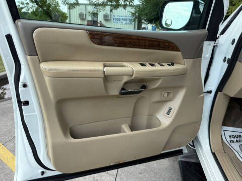 2011 Nissan Armada Platinum