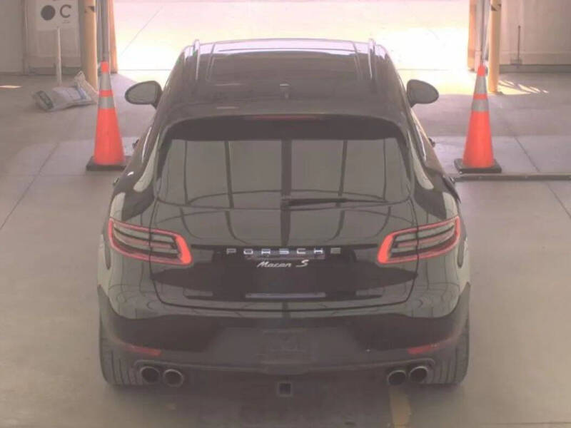 2016 Porsche Macan S