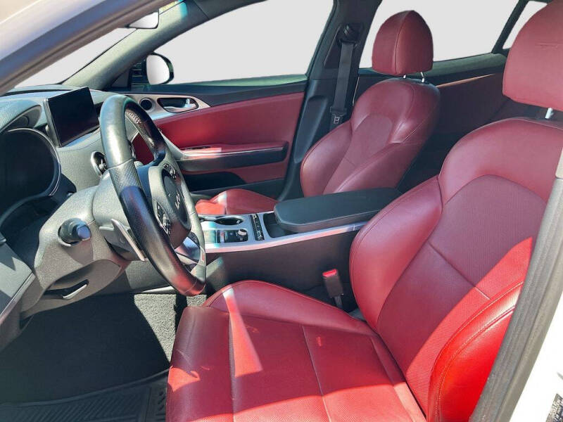 2022 Kia Stinger