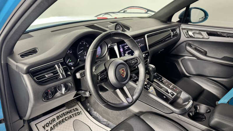 2023 Porsche Macan
