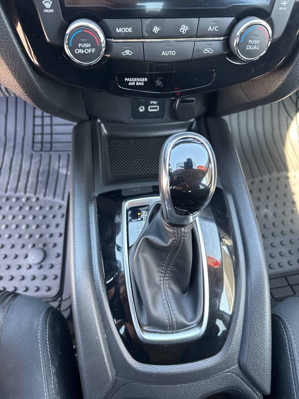 used 2019 Nissan Rogue car, priced at $19,499