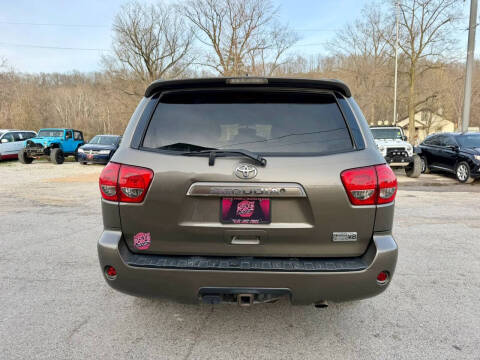 2013 Toyota Sequoia SR5