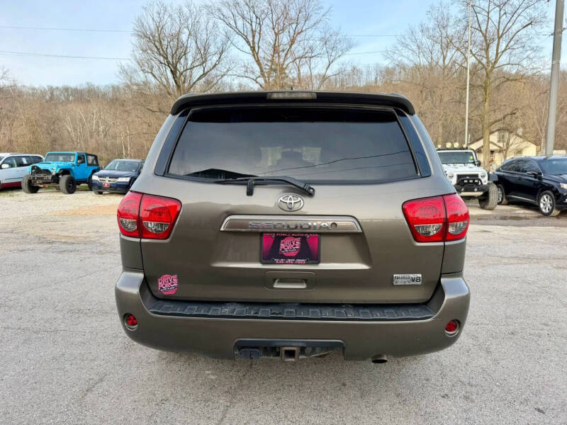 2013 Toyota Sequoia SR5