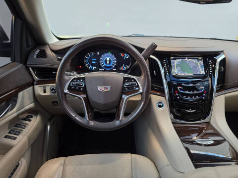 2017 Cadillac Escalade Premium Luxury