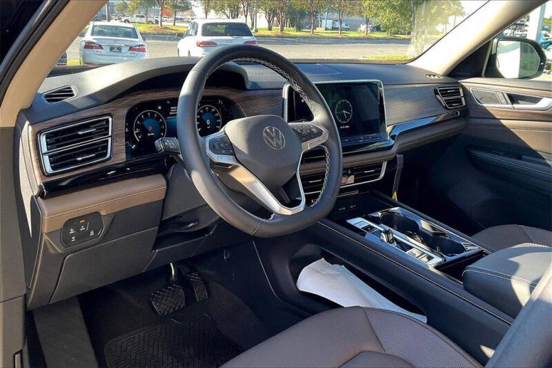 2025 Volkswagen Atlas SEL 4Motion