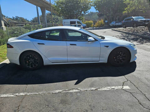 2016 Tesla Model S 90D
