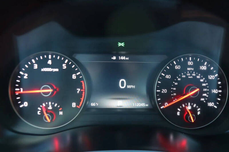 2017 Kia Cadenza Technology