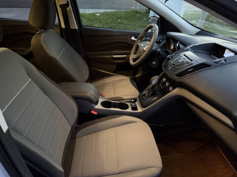 2015 Ford Escape SE