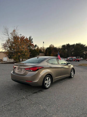 2014 Hyundai Elantra SE