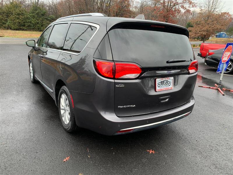 2019 Chrysler Pacifica Touring L