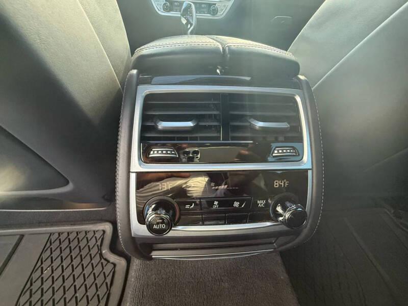 2019 BMW 7 Series 740i