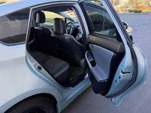 2013 Toyota Prius Four