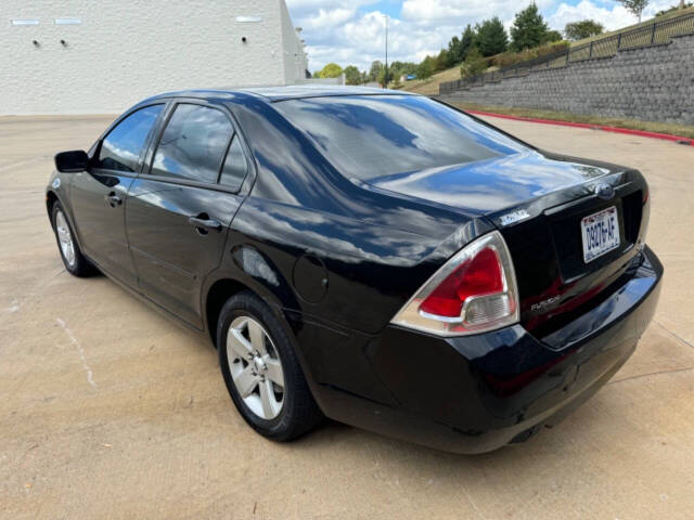 2007 Ford Fusion for sale at 10-4 AUTO GROUP LLC in Raytown, MO