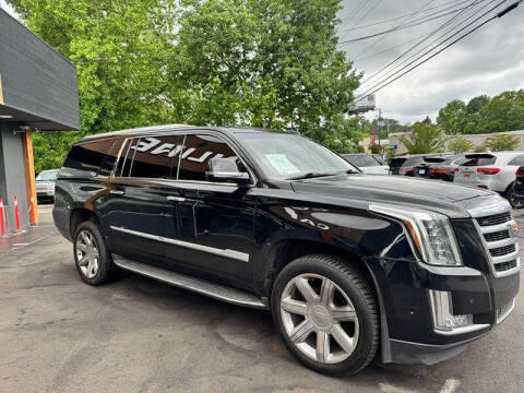 2017 Cadillac Escalade ESV Luxury