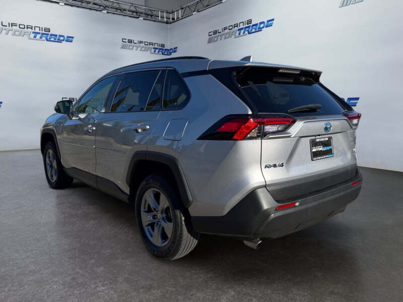 2023 Toyota RAV4 Hybrid LE