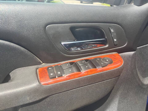 2012 Chevrolet Suburban LT