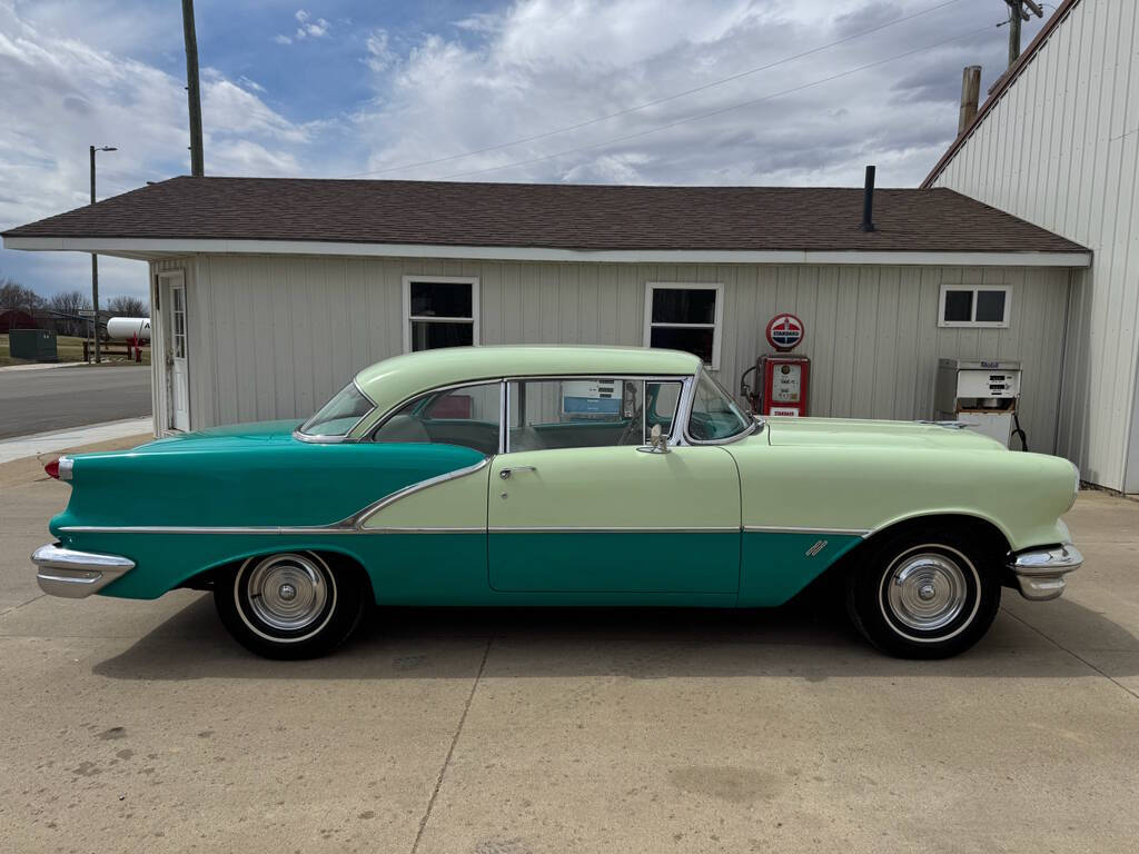 1956 Oldsmobile Eighty-Eight 32