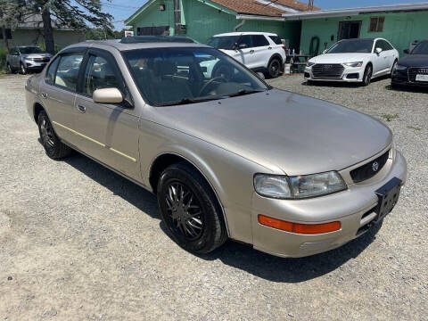 1996 Nissan Maxima SE