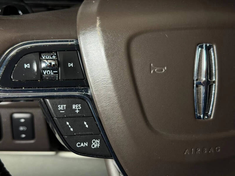 2019 Lincoln Navigator Black Label