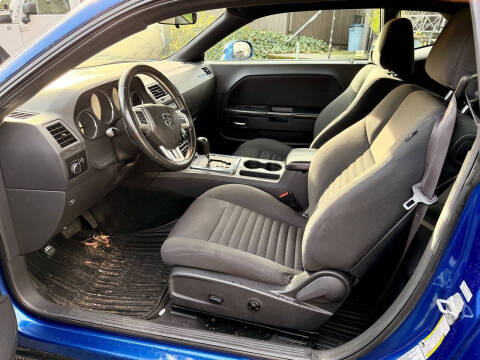 2012 Dodge Challenger SXT